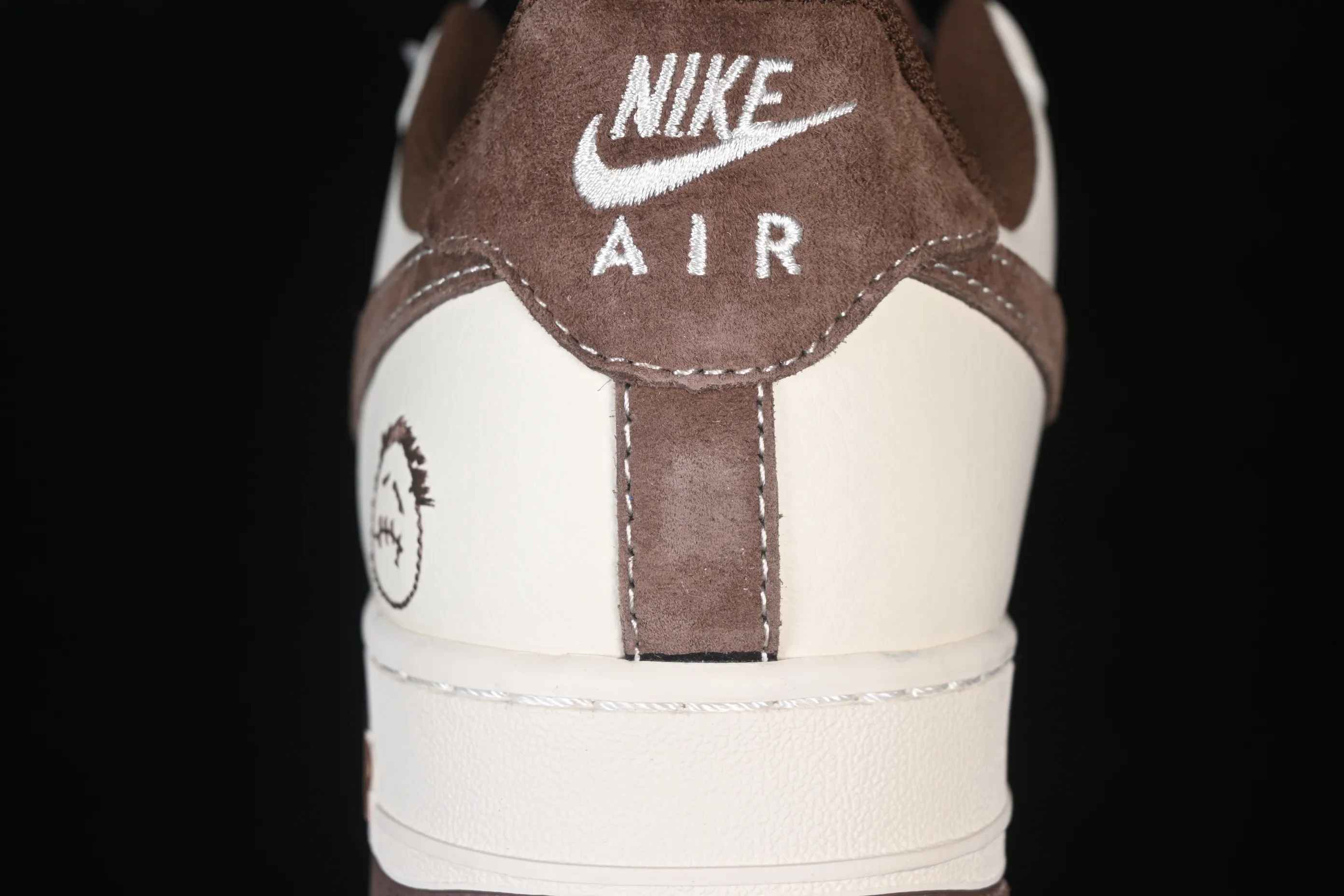 All categories Nk Air Force 1 Air Force series Nk Air Force 1 Low Air Force low top Nike Air Force 1'07 Low Ghostface joint white brown suede Air Force 1 low top casual sneakers XD9314-614